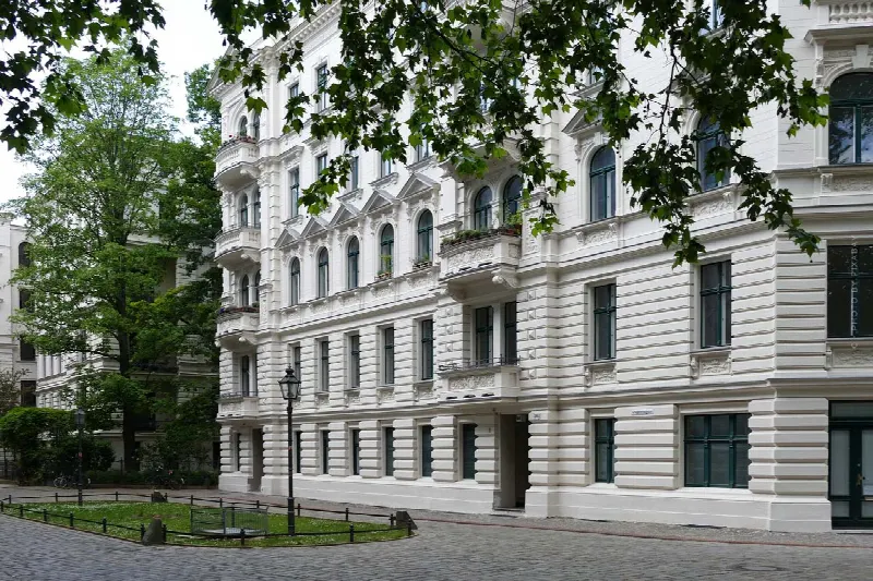 Продажа многоквартирного дома: Определение цены, налогов и арендаторов + налог на спекуляцию