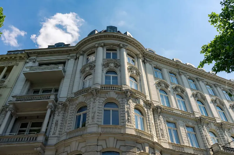 Продажа плоского: расходы, нотариус, риэлтор, энергетический паспорт & Co. – для продавца & покупателя