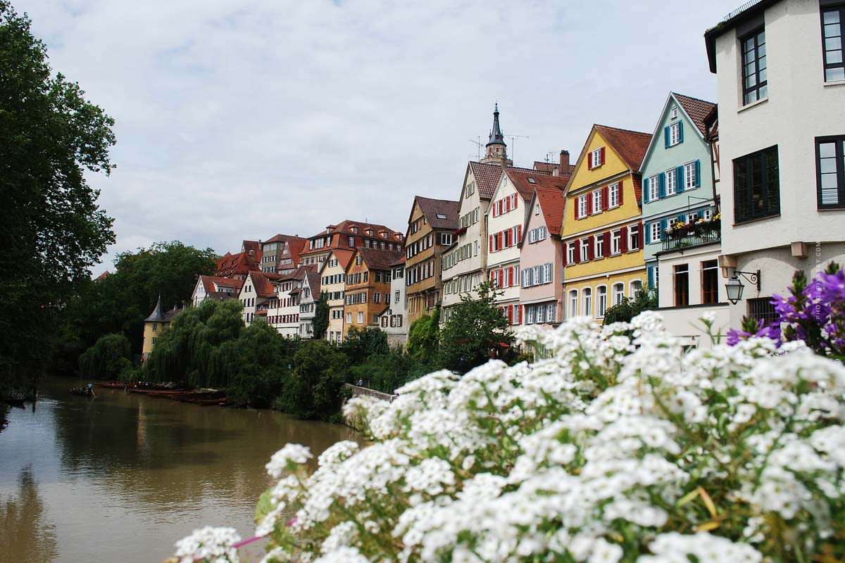 Wohnung verkaufen Köln-Bayenthal: Immobilienmakler, Bewertung, Checkliste